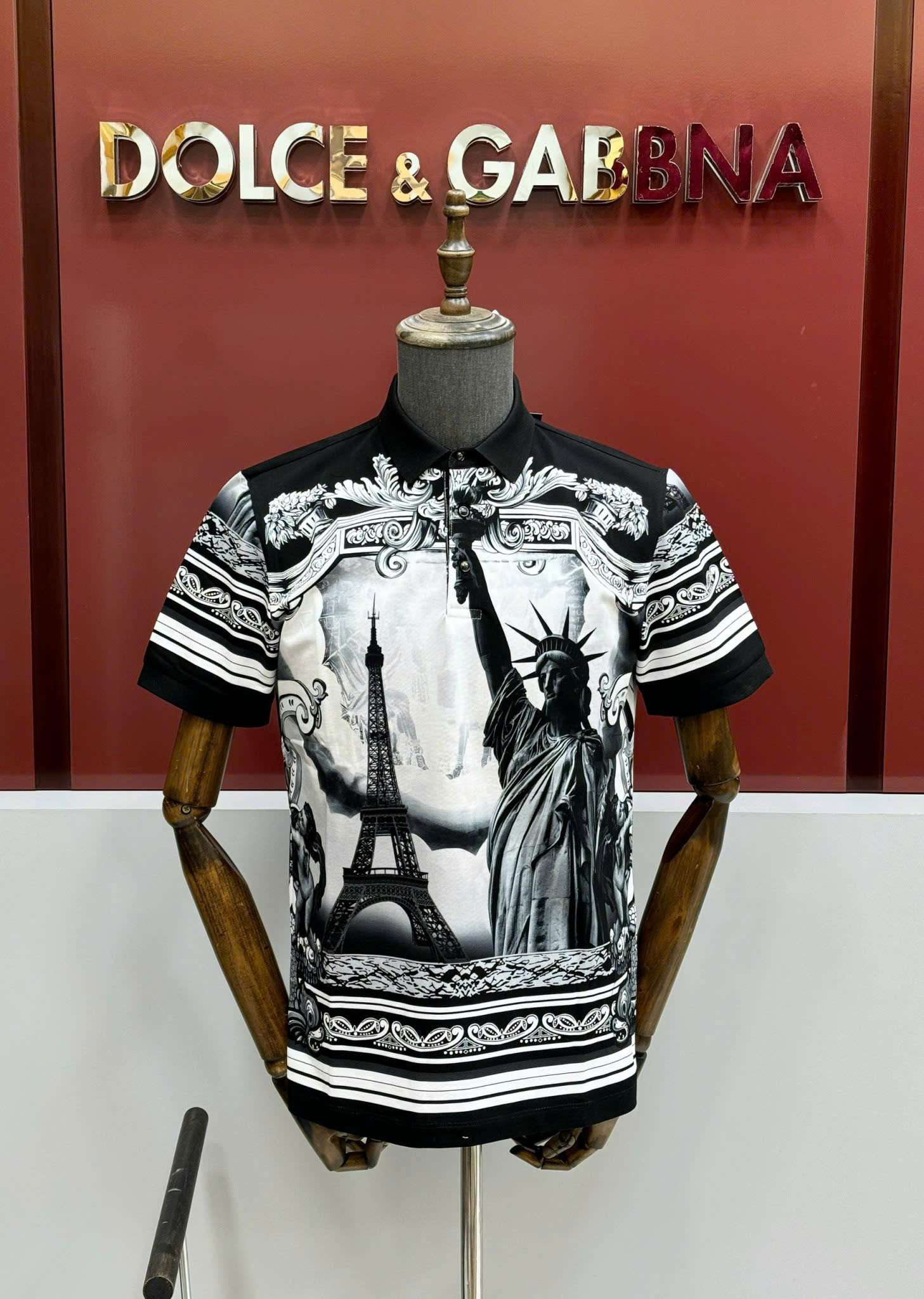 Áo polo Dolce Gabbana DG Đen phối Trắng họa tiết nữ thần Like Auth 1-1 on web CD